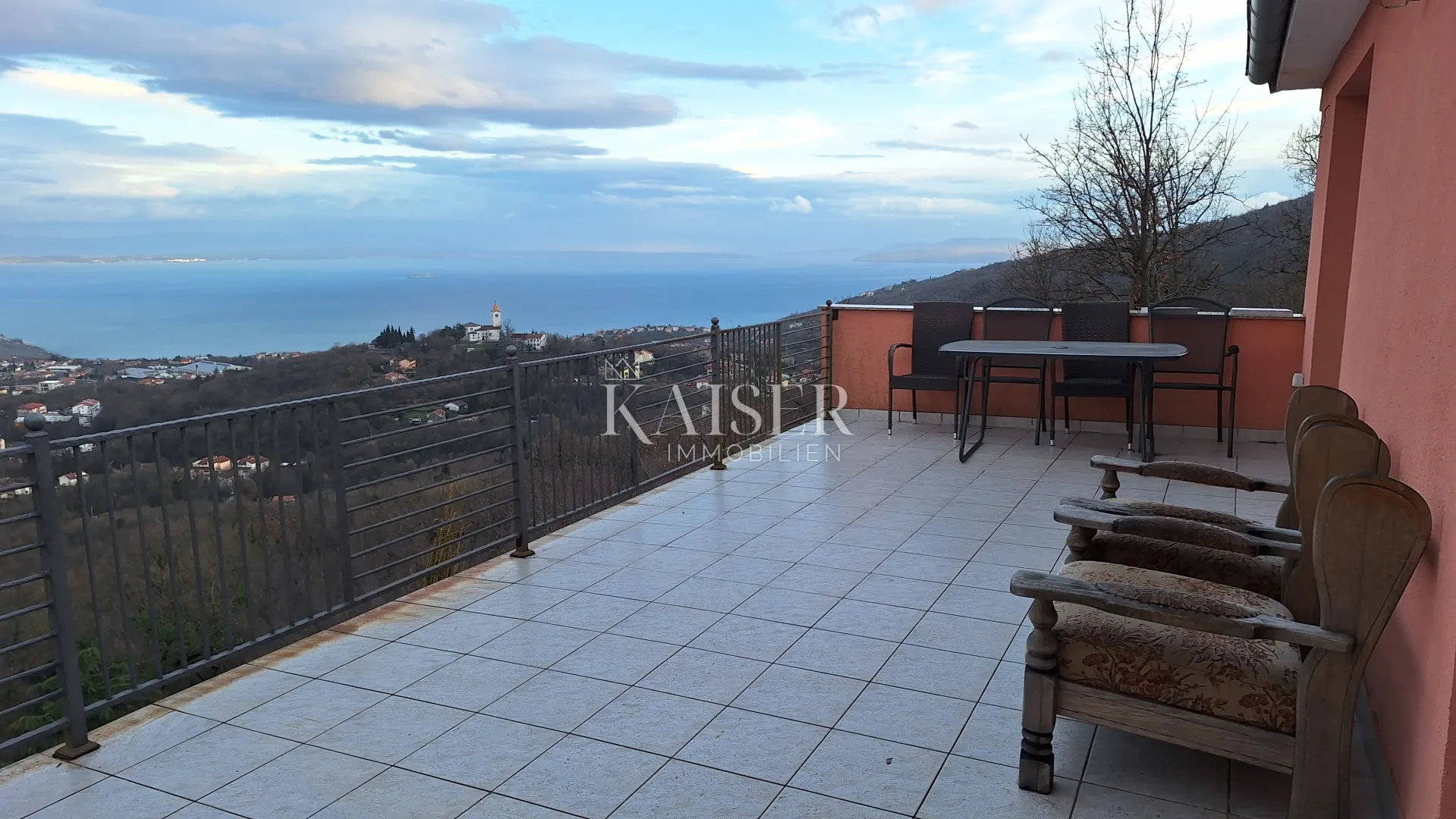 opatija-rukavac, stan 55 m2 s velikom terasom i pogledom - slika 4