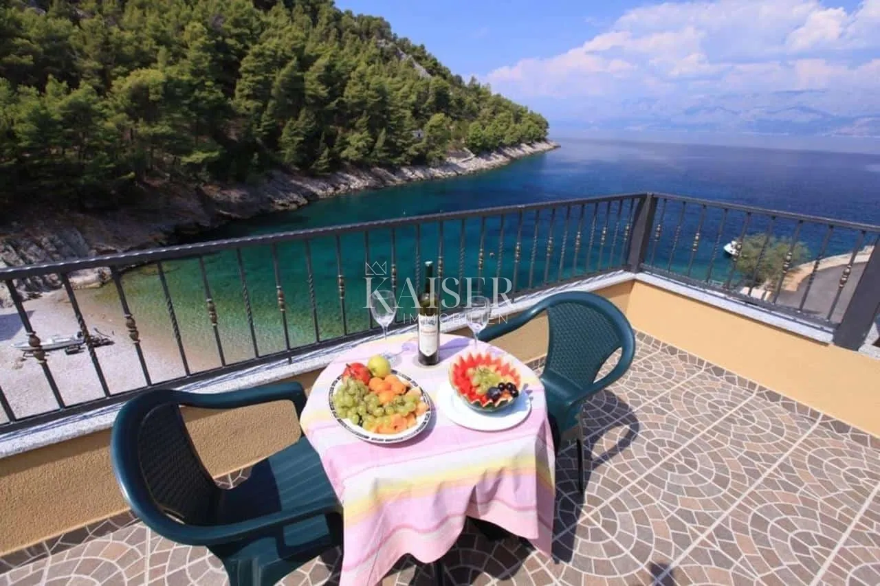 otok hvar - tradicionalna kuća uz more - slika 8