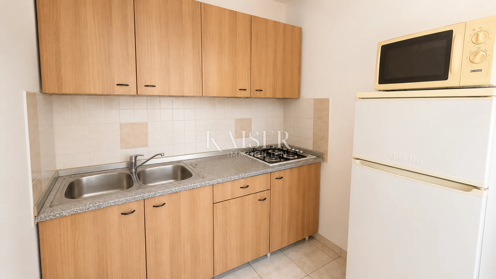 senj, stinica - samostojeća kuća sa 5 apartmana i pogledom na more - slika 15