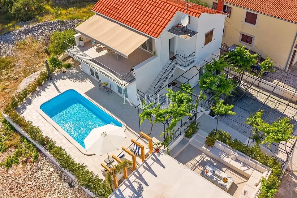 šibenik - kanica, kuća s bazenom, 150 m od mora - slika 10