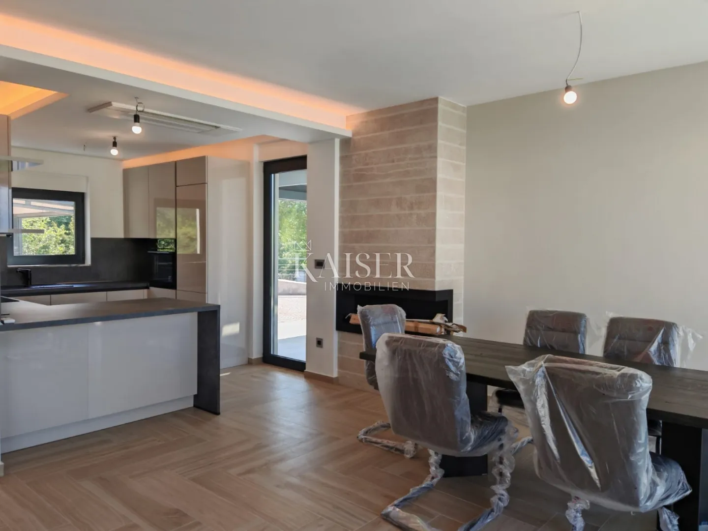 otok krk, malinska- luksuzna vila 208m2 s bazenom i pogledom na more - slika 9