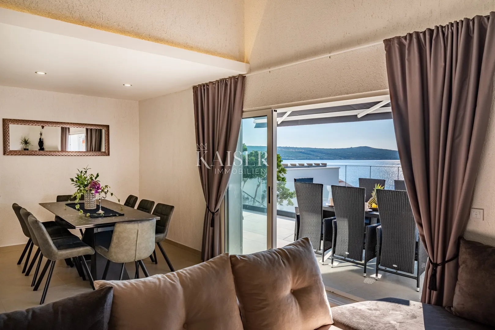 zadar, novigrad - villa s bazenom 250m2, 70m od mora - slika 13