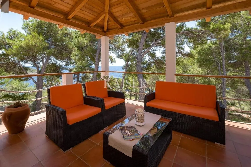 split, drvenik - luksuzna kamena vila, 8700 m2, prvi red do mora - slika 13
