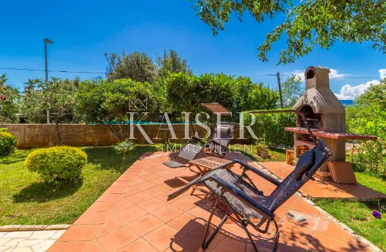 otok krk, pinezići - samostojeća kuća 410m2 - slika 20