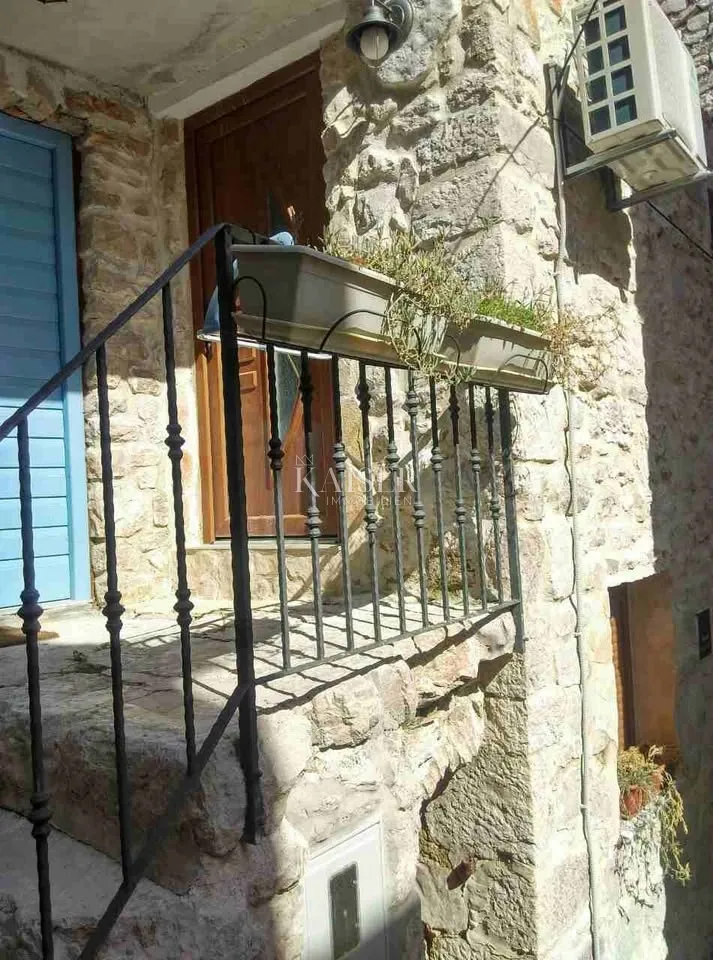 šibenik, tisno - apartmanska kuća u nizu - slika 3