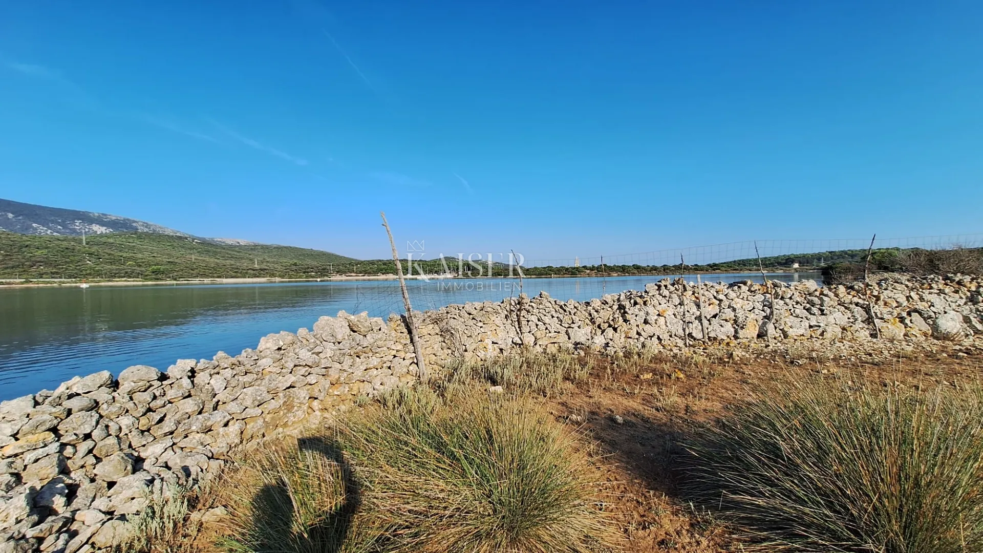 cres, osor – zemljište 7.000 m2 uz more s ruševinom - slika 2