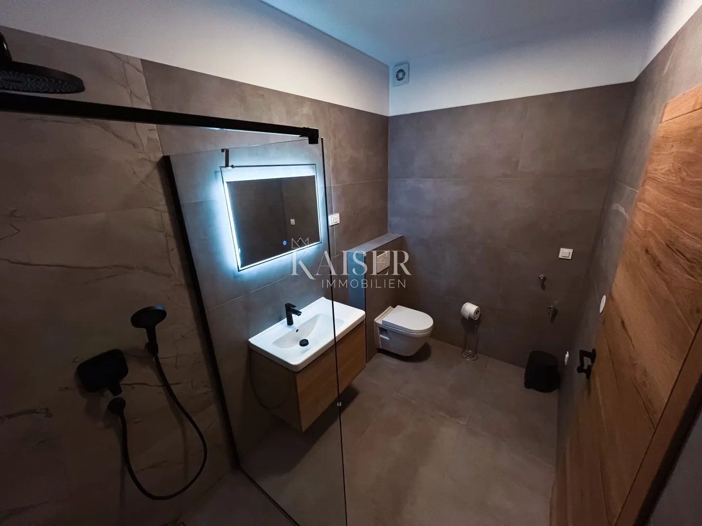 istra, pomer- moderna vila 188m2 samo 200m od mora - slika 7