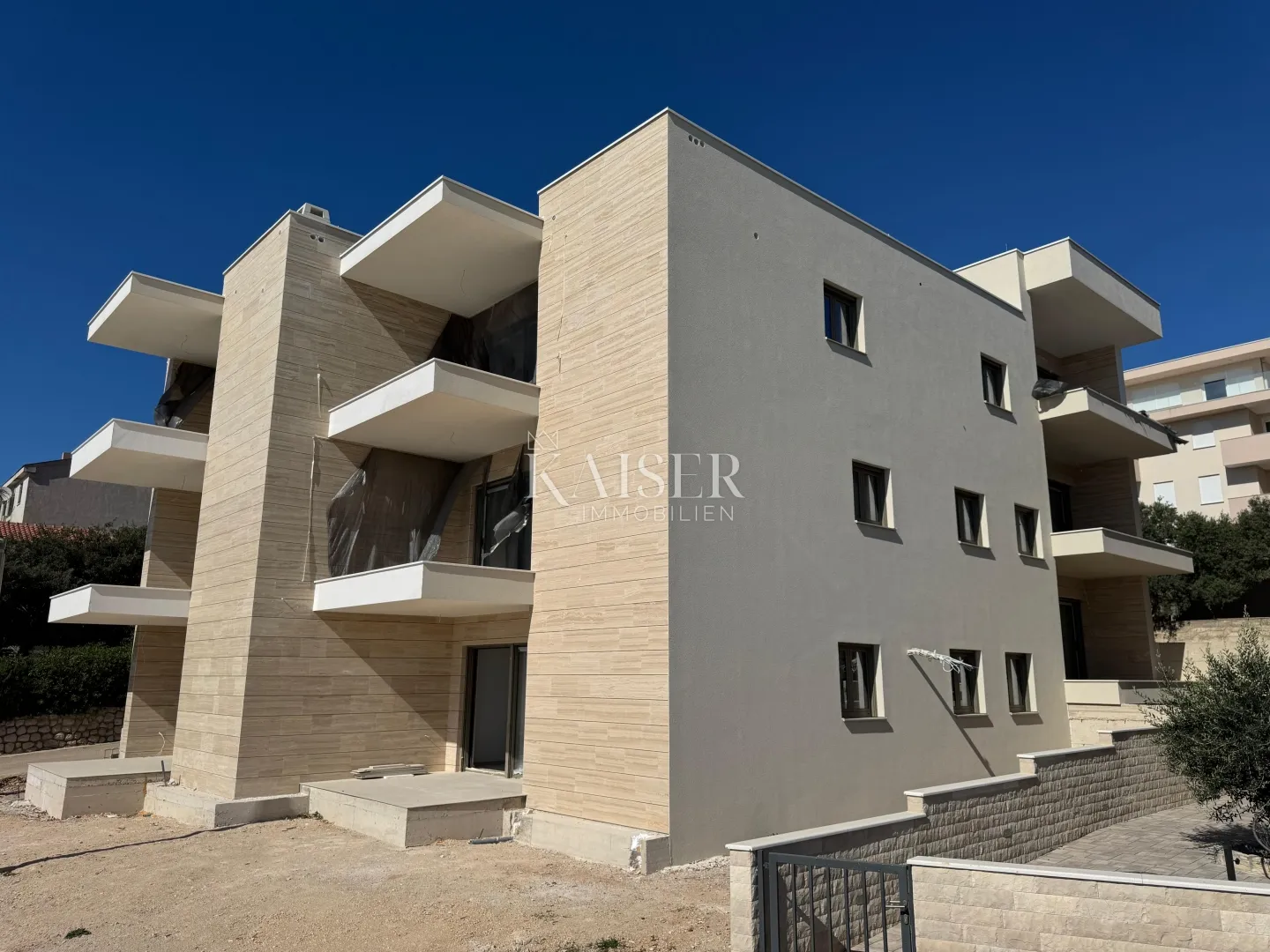 mandre, otok pag – prostrani 3s+db stan (s1) u prizemlju s privatnim vrtom, terasom i parkingom, 85,39 m² nkp - slika 8