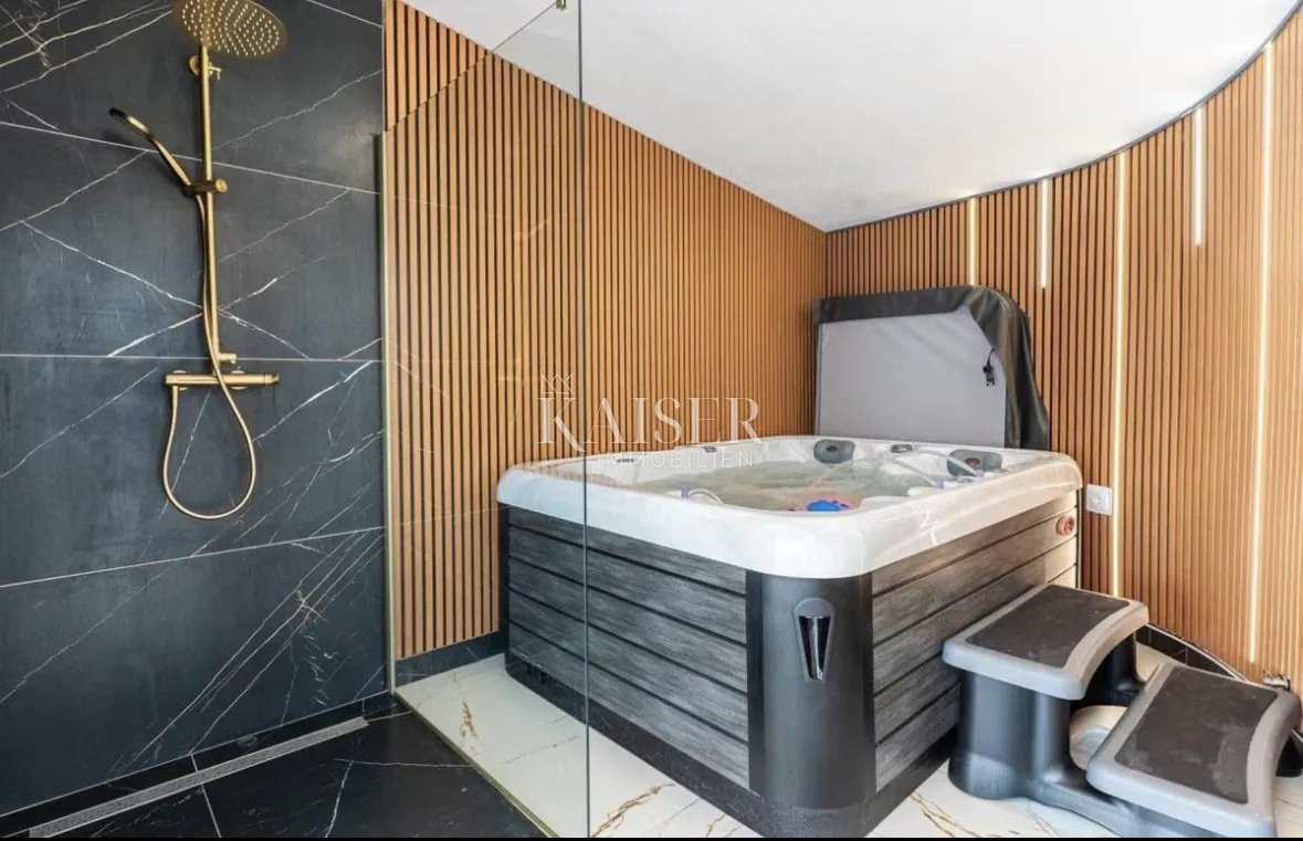 cres, uređen apartman s jacuzzijem u srcu stare gradske jezgre - slika 3