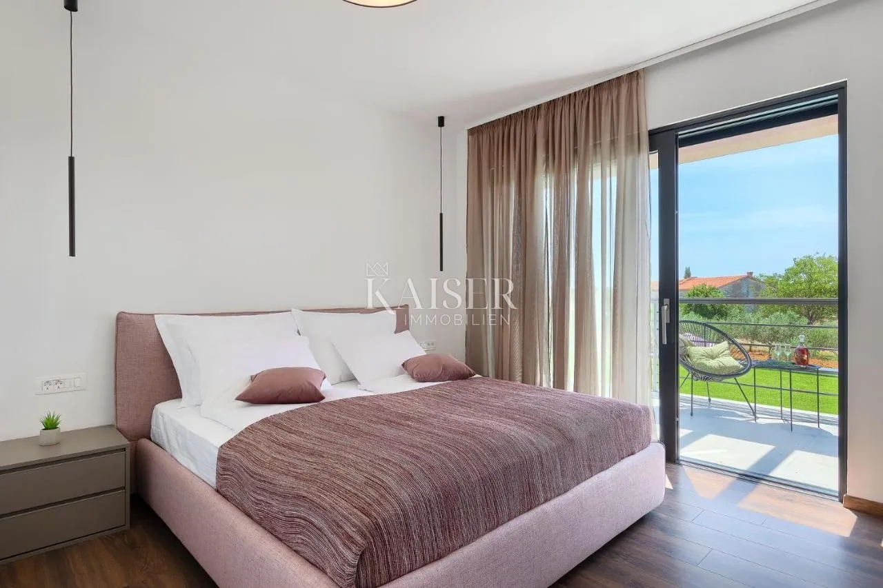 istra, svetvinčenat, moderna elegantna vila s bazenom - slika 25