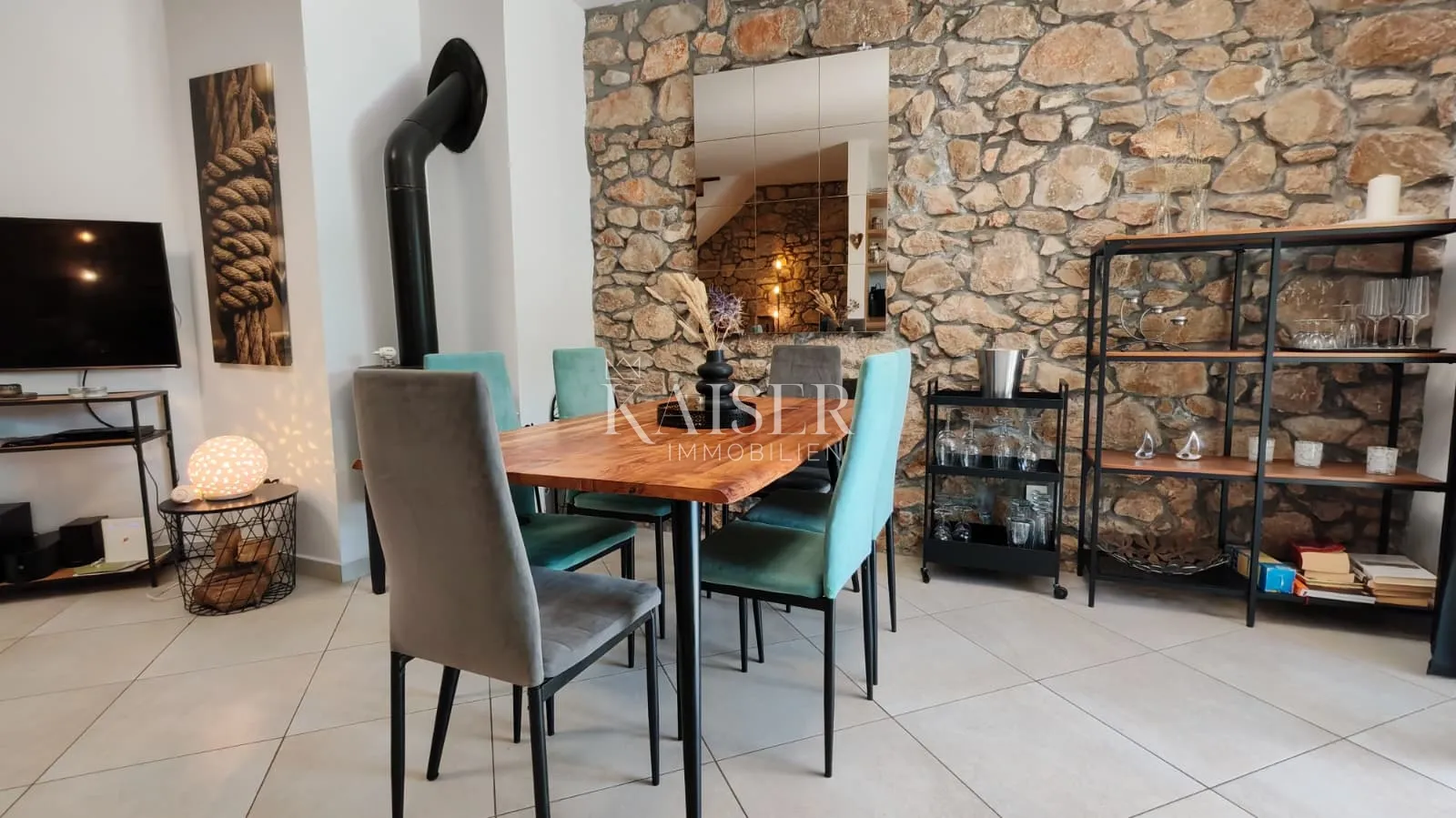 otok krk, dobrinj-renovirana kamena kuća 105m2 s bazenom - slika 6