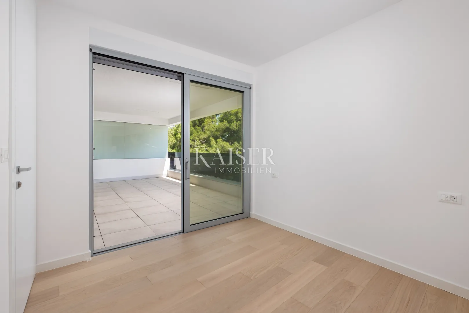 opatija, novogradnja s liftom, apartman u prizemlju s pogledom na more - slika 12
