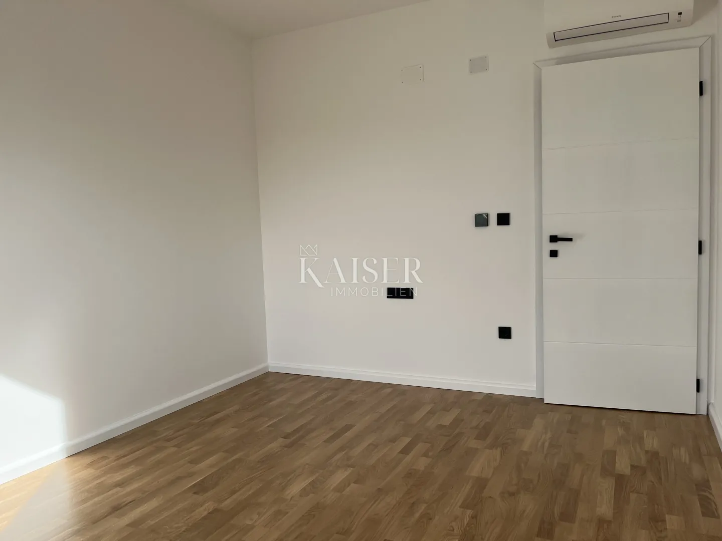 rijeka, kukuljanovo - moderna kuća u nizu 115 m2 - slika 8