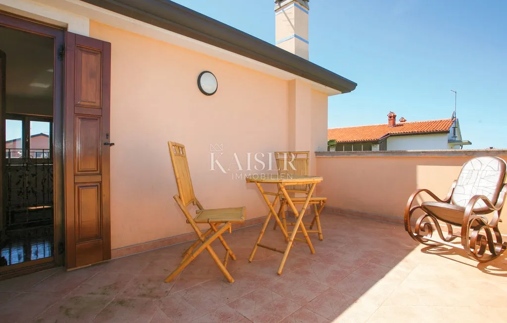 istra, novigrad - vila 131m2, s bazenom i velikom okućnicom, za dugoročni najam - slika 34