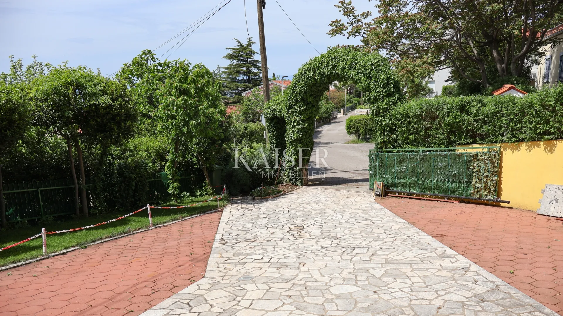 crikvenica, selce - predivna kuća sa okućnicom - slika 22