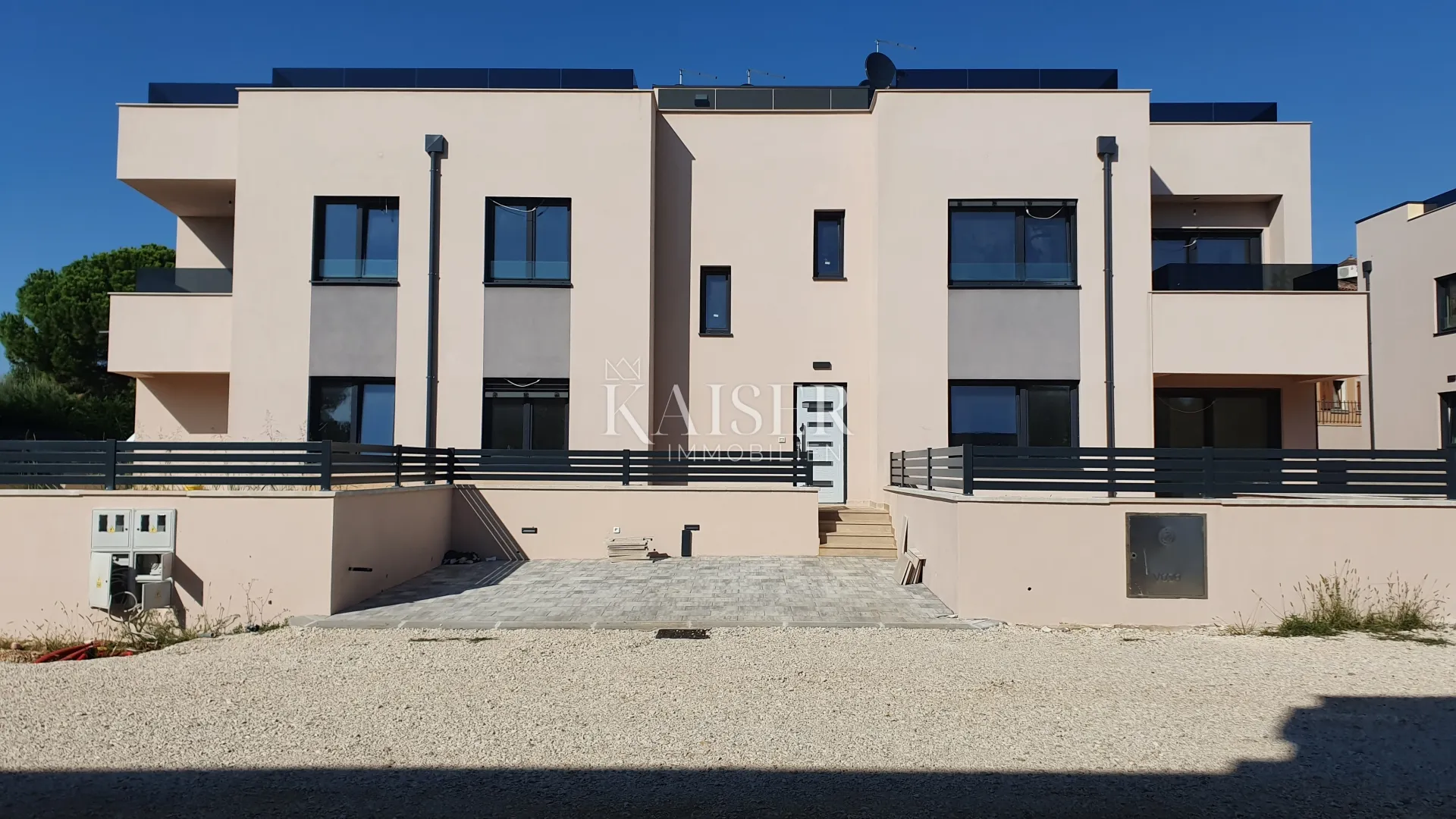istra - poreč, trosoban stan u prizemlju 1 km od mora - slika 5