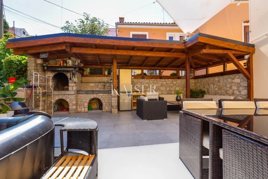 mali lošinj, kuća 110 m2 na odličnoj lokaciji - slika 8
