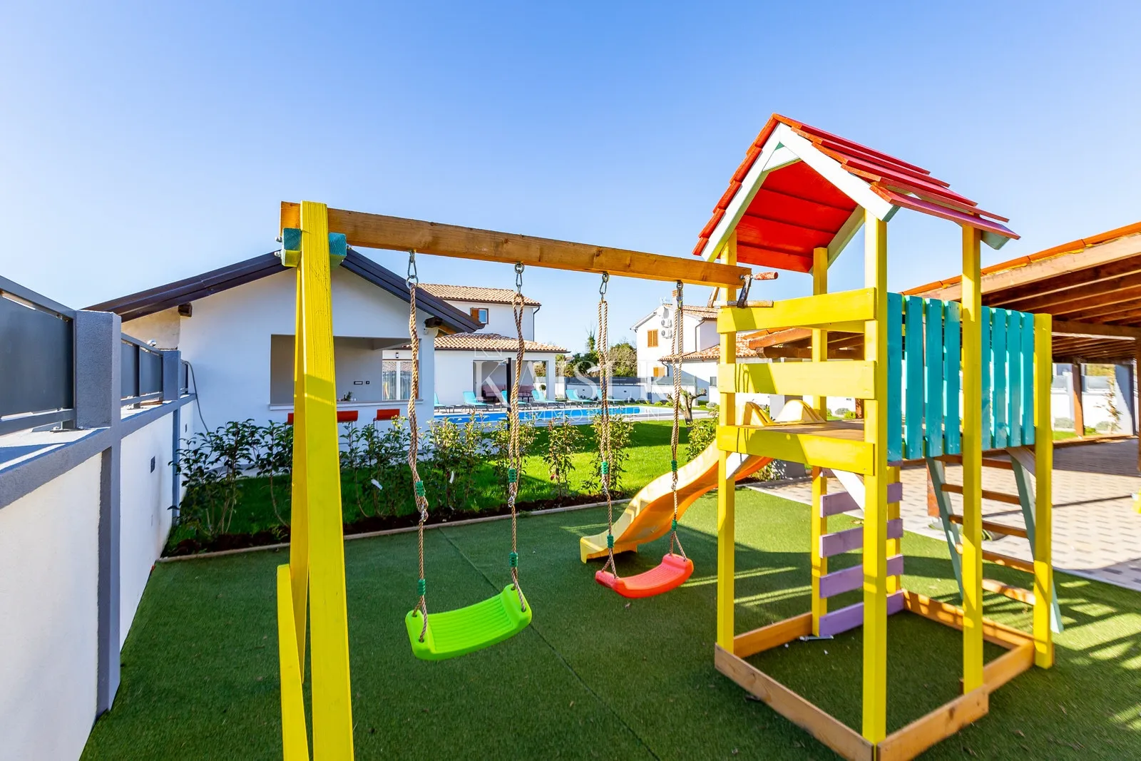 istra, pula- moderna kuća 140m2 s bazenom u mirnom okruženju - slika 25