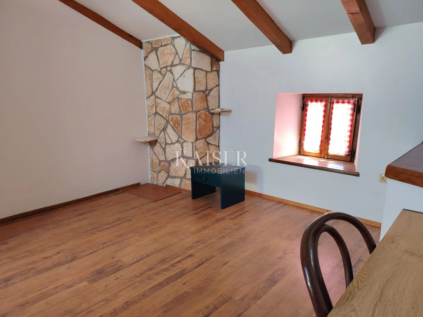 istra, smoljanci, renovirano imanje 190m2 - slika 13
