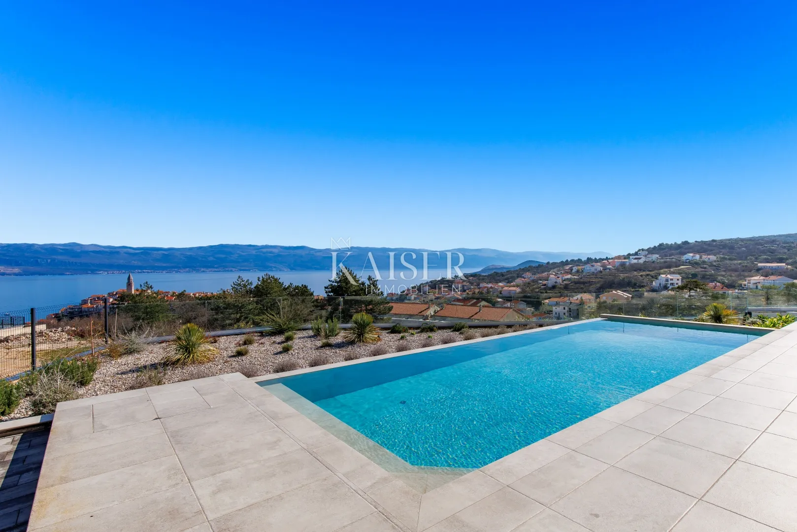 krk, vrbnik - villa 265m2 sa panoramskim pogledom na more - slika 52
