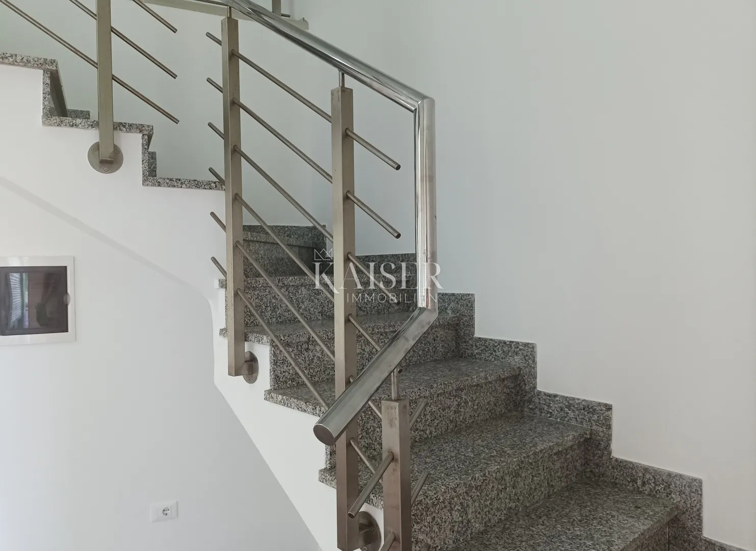 umag, zambratija, dvoetažni stan 350m od mora! - slika 4