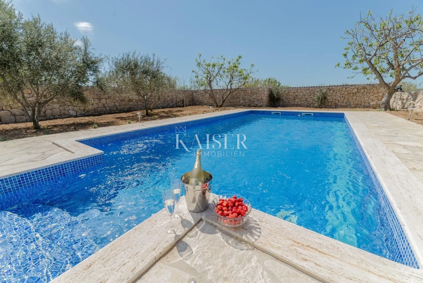 zadar – privlaka | kamena kuća s bazenom i mediteranskim vrtom - slika 20