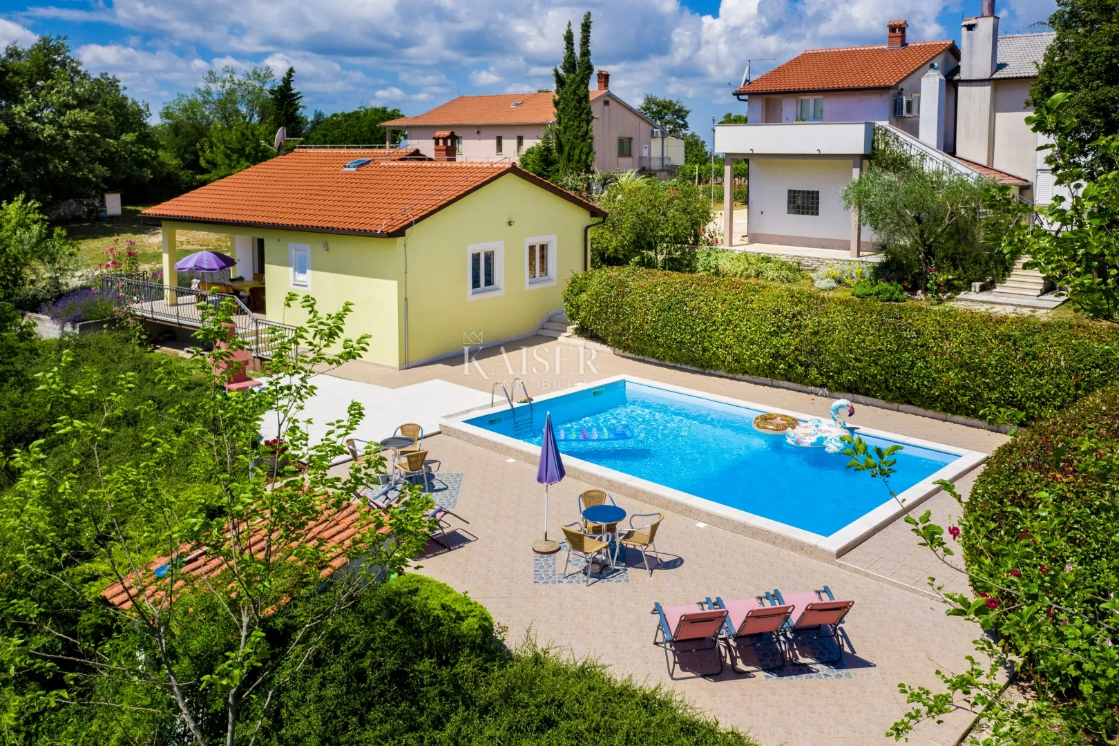 istra, žminj - obiteljsko imanje, 2 kuće s bazenima i 1 poslovni prostor - slika 11