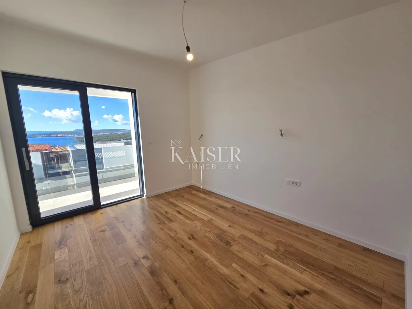 krk, punat - vrhunski dvoetažni apartman 117m2, pogled more - slika 12