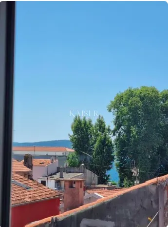 zadar – poluotok | trosoban stan u povijesnoj jezgri - slika 27
