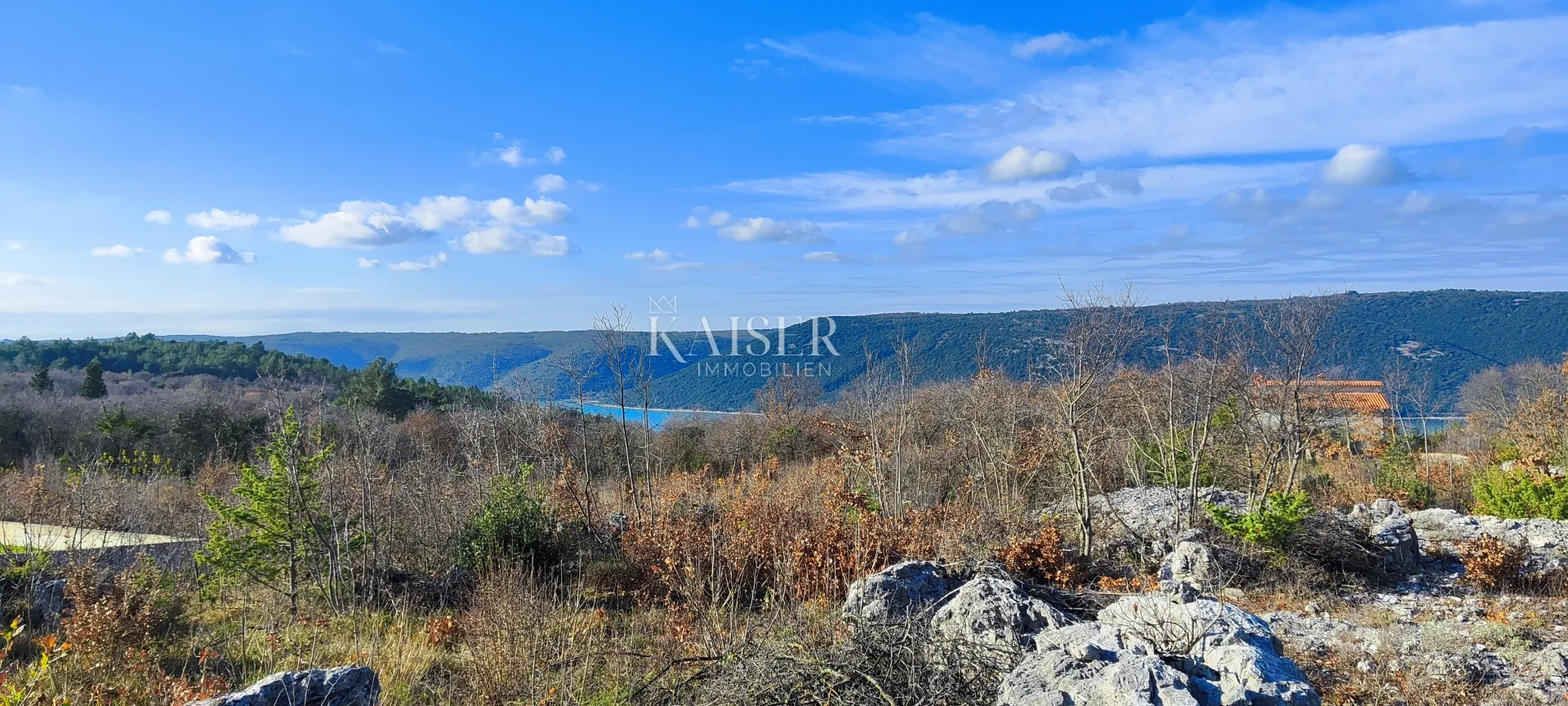 Trget - građevinsko zemljište, 820 m2 - Trget, Raša