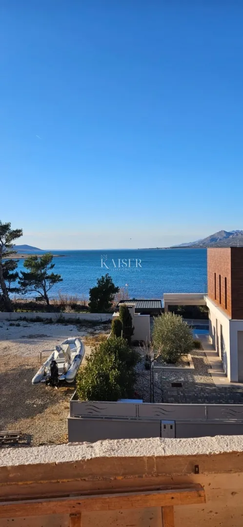 rovanjska - novogradnja 81 m2, 50 m od plaže, namješten - slika 2