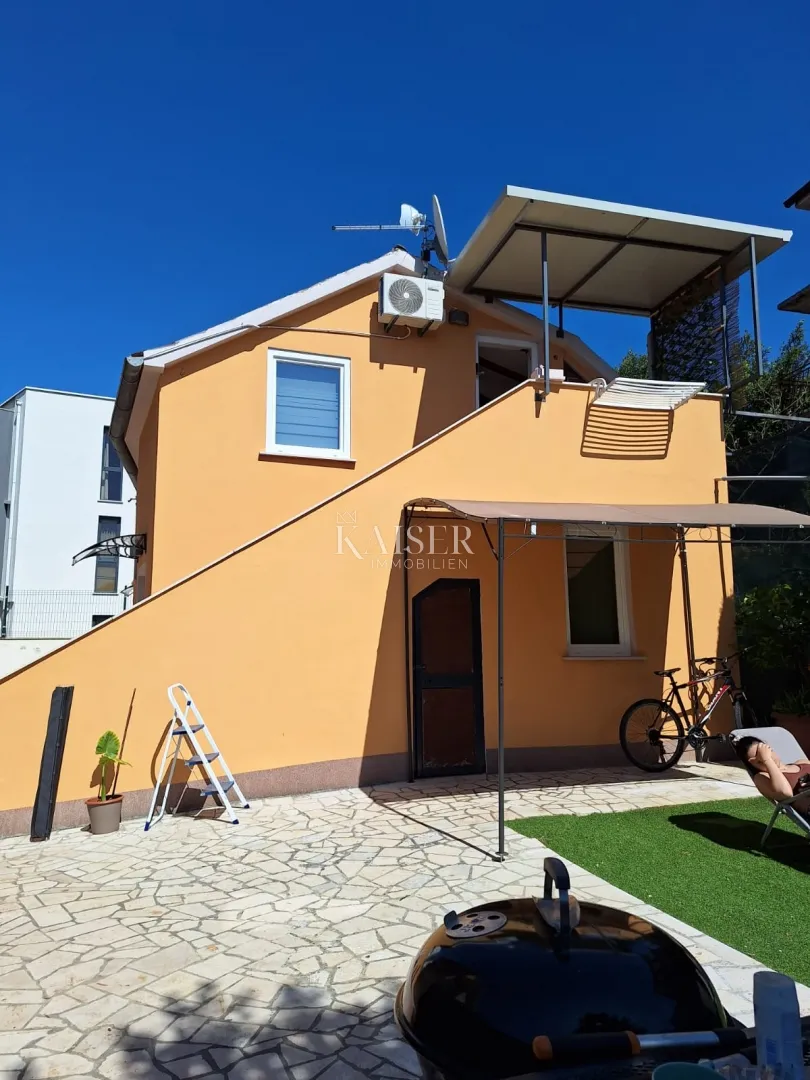 istra, medulin - prilika kuća sa tri apartmana - slika 2