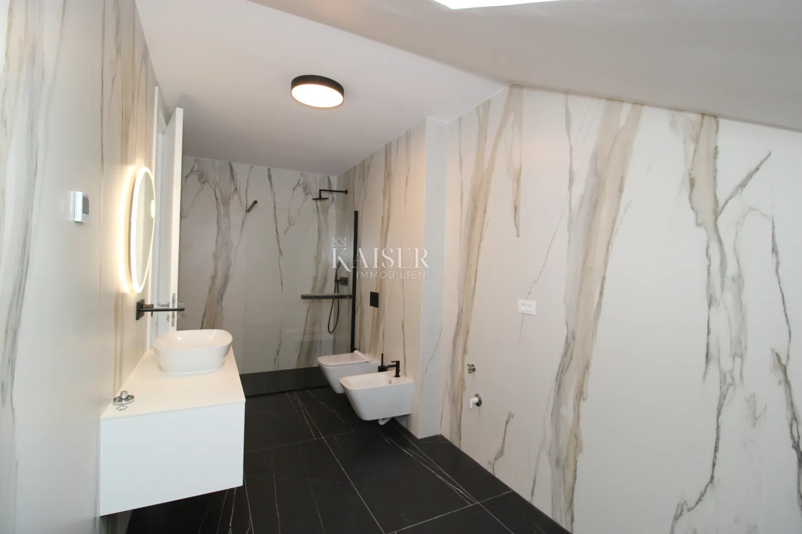 opatija, penthouse, blizina centra, pogled na opatiju i kvarner s vrha krova - slika 36