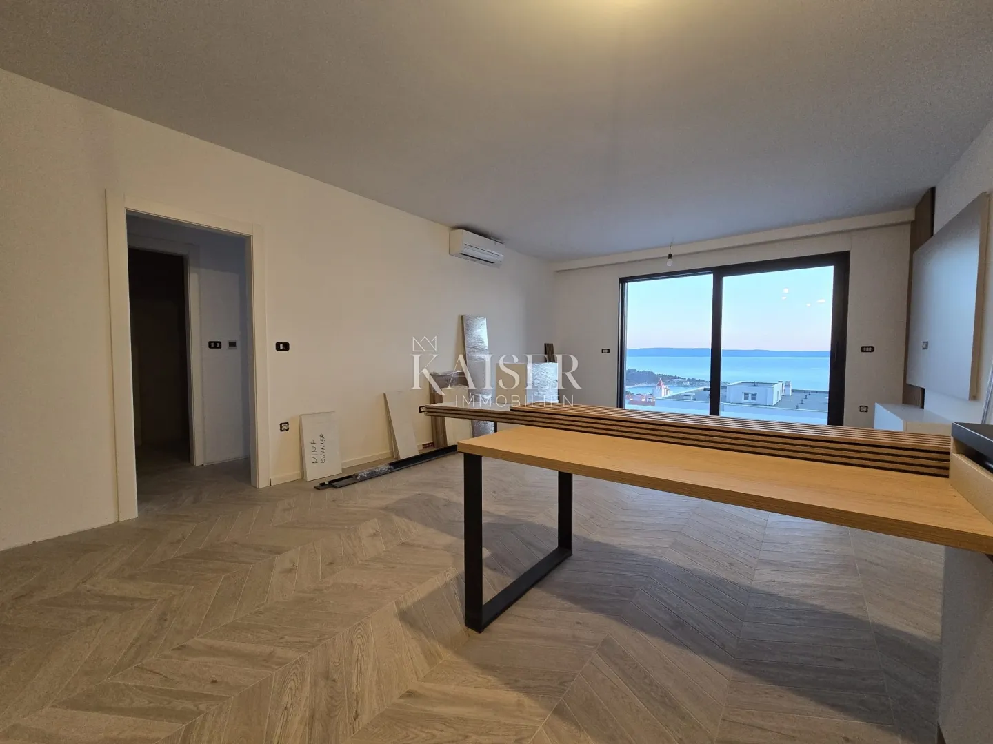makarska - komforan dvosoban stan s velikom lođom u novogradnj 800m od mora - slika 6