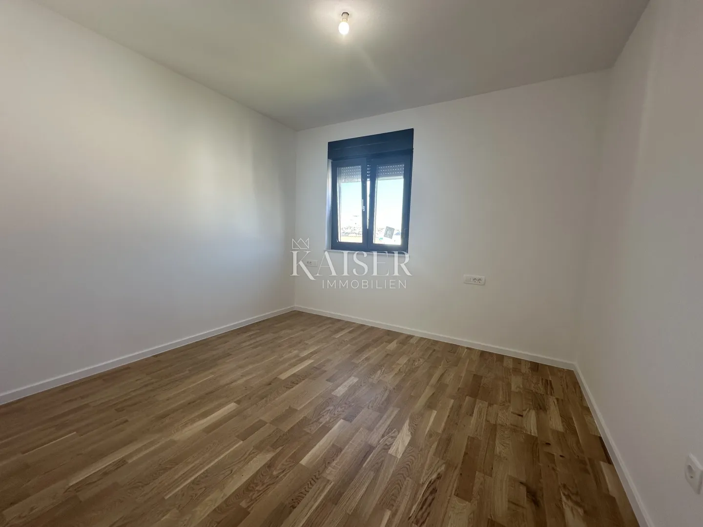 pag-stan 67,26 m2 s pogledom na more, 70 m od mora - slika 12