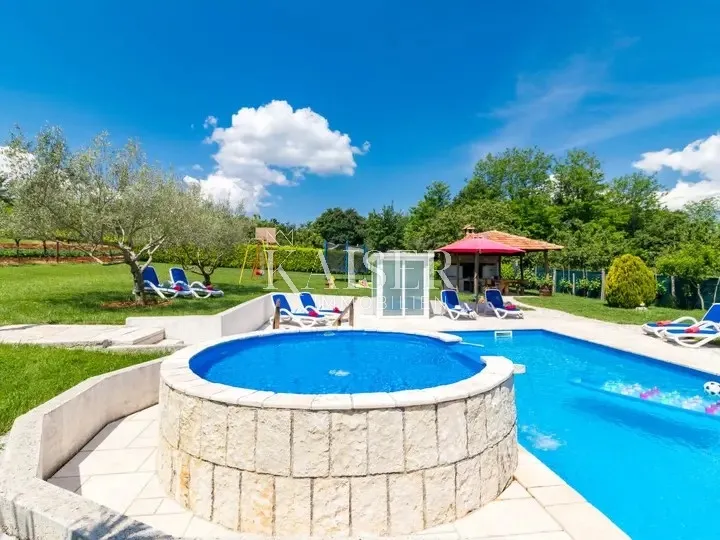 istra - motovun, kuća sa bazenom na 5560 m2 građevinske parcele - slika 28