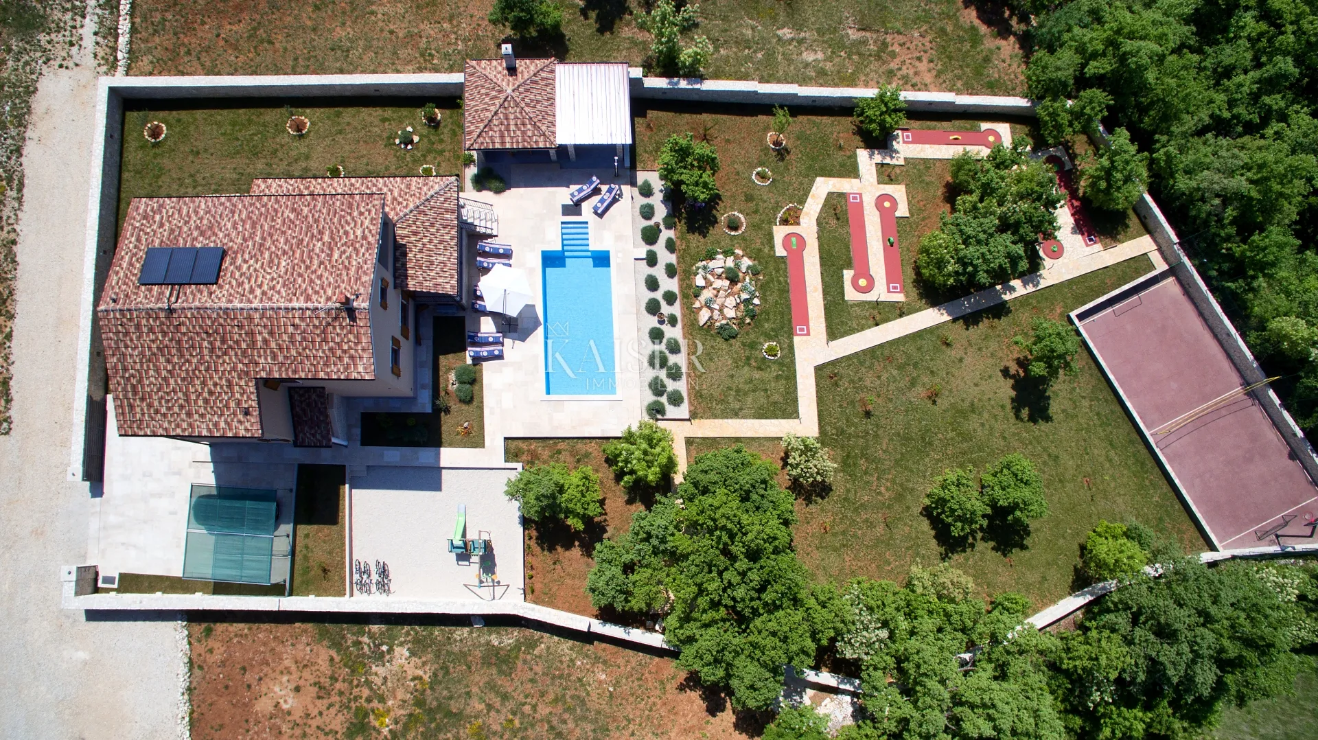 svetvinčenat - jedinstvena vila u srcu istre, 295 m2 - slika 2