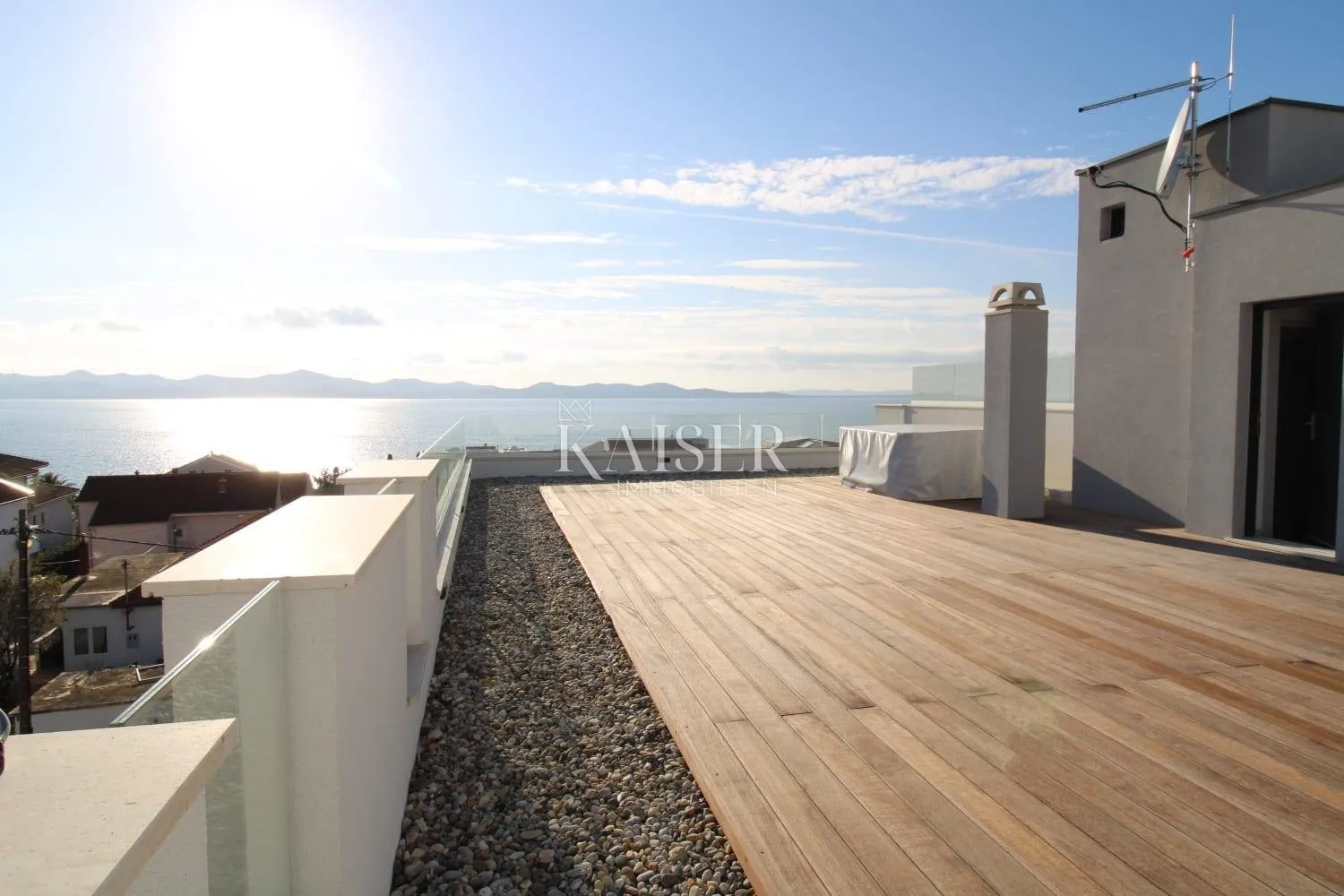 zadar- penthouse s krovnom terasom i pogledom na more - slika 2
