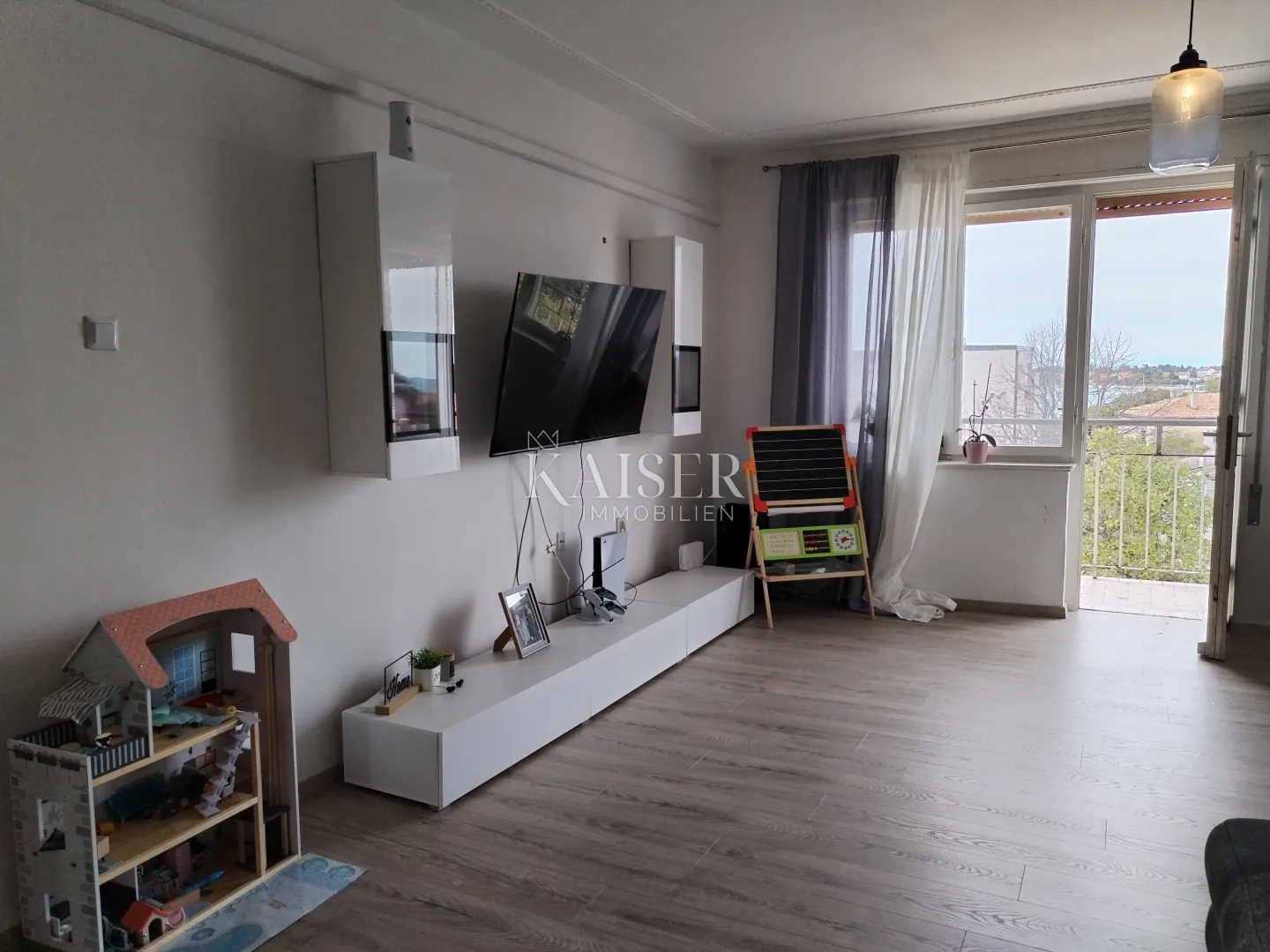 istra, umag, dvosoban stan s pogledom na more, 80m2 - slika 3