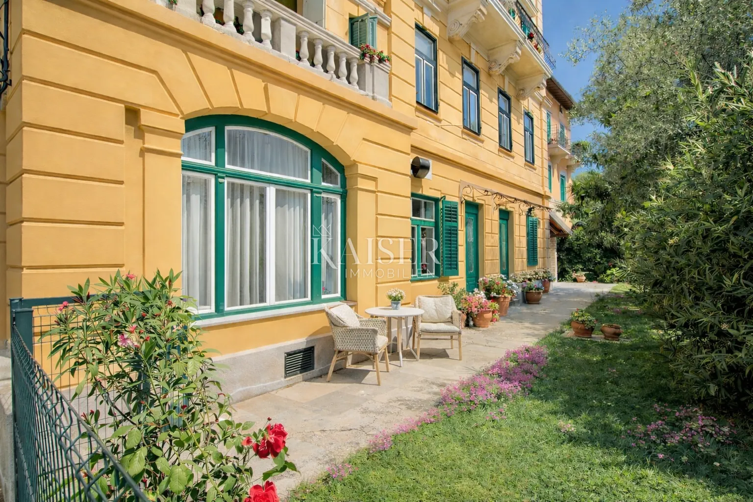 opatija, lovran – stan u povijesnoj vili u prvoj liniji uz more, direktan pristup moru - slika 14