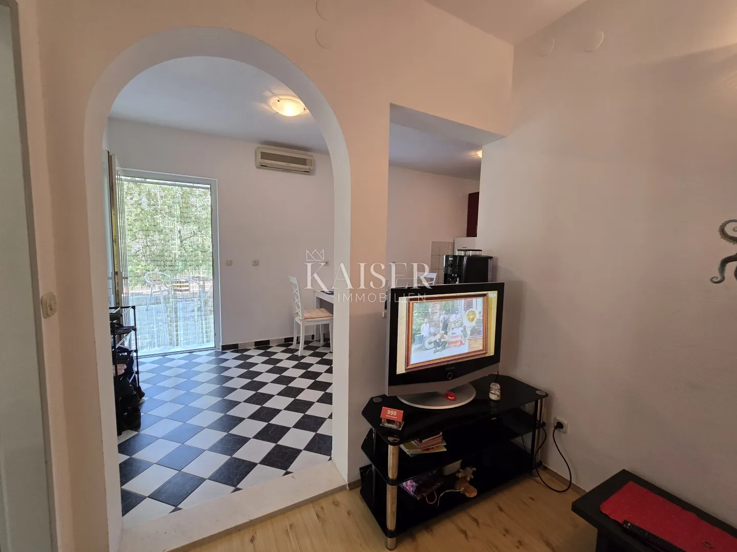 apartman u prizemlju s dvorištem, idealan za obitelji, rogoznica – lozica - slika 9