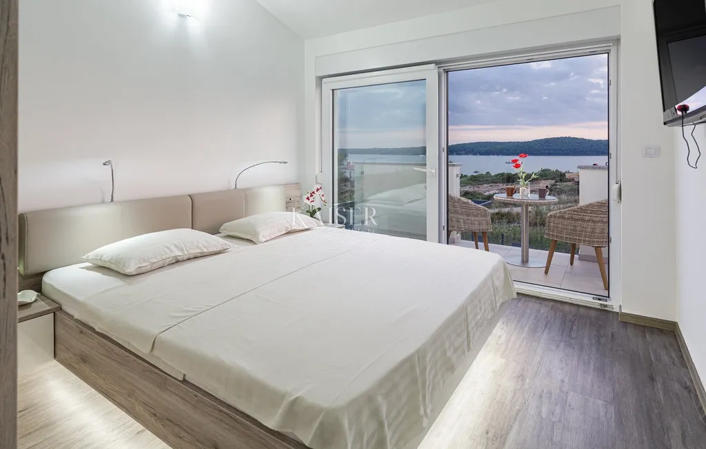 medulin - luksuzna kuća 150m od mora, 270m2, pogled na more - slika 18