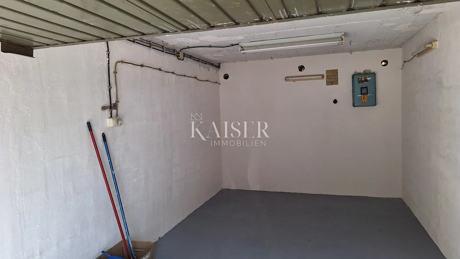 opatija, garaža 21 m2,najam - slika 2
