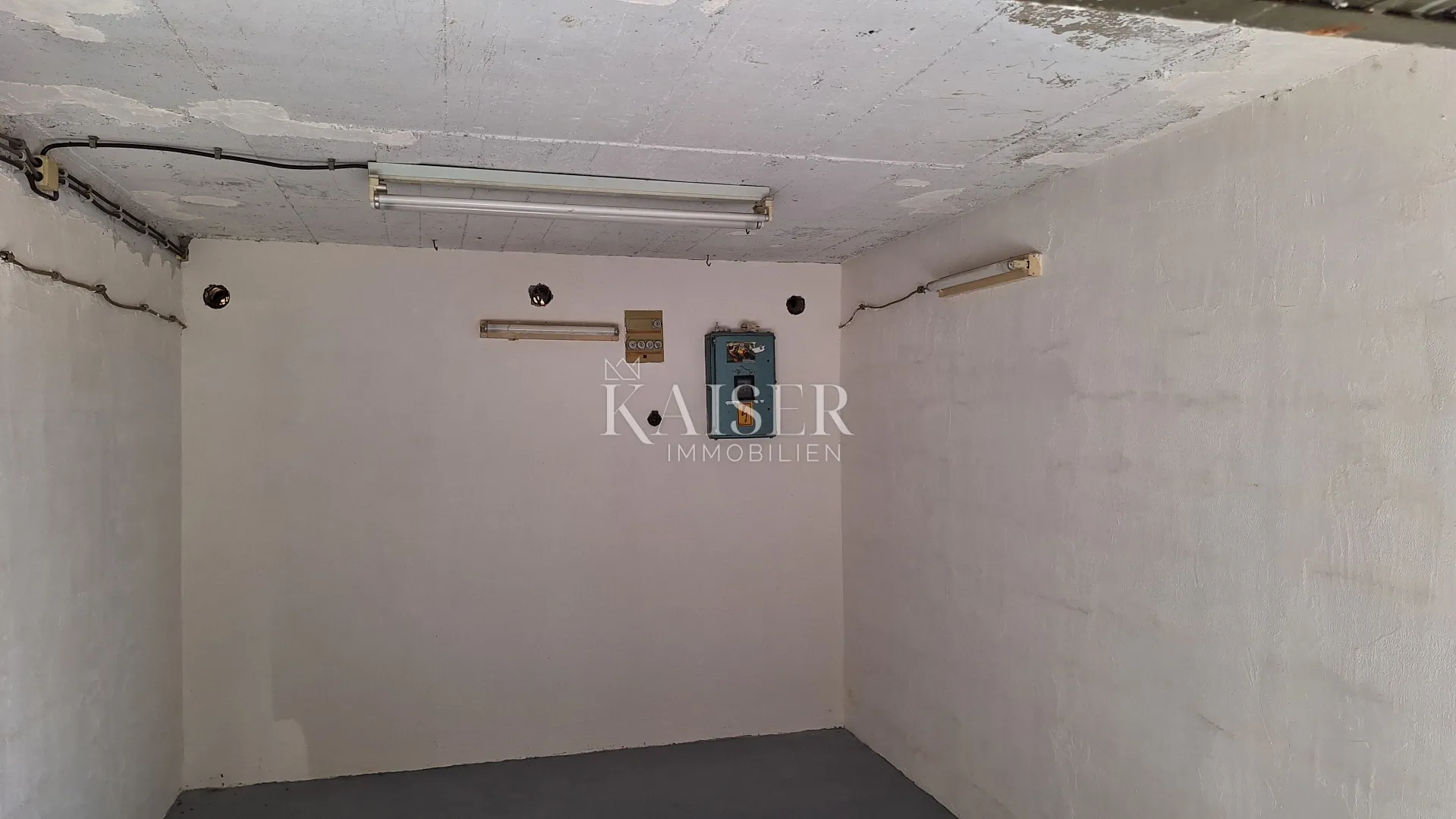 opatija, garaža 21 m2,najam - slika 3