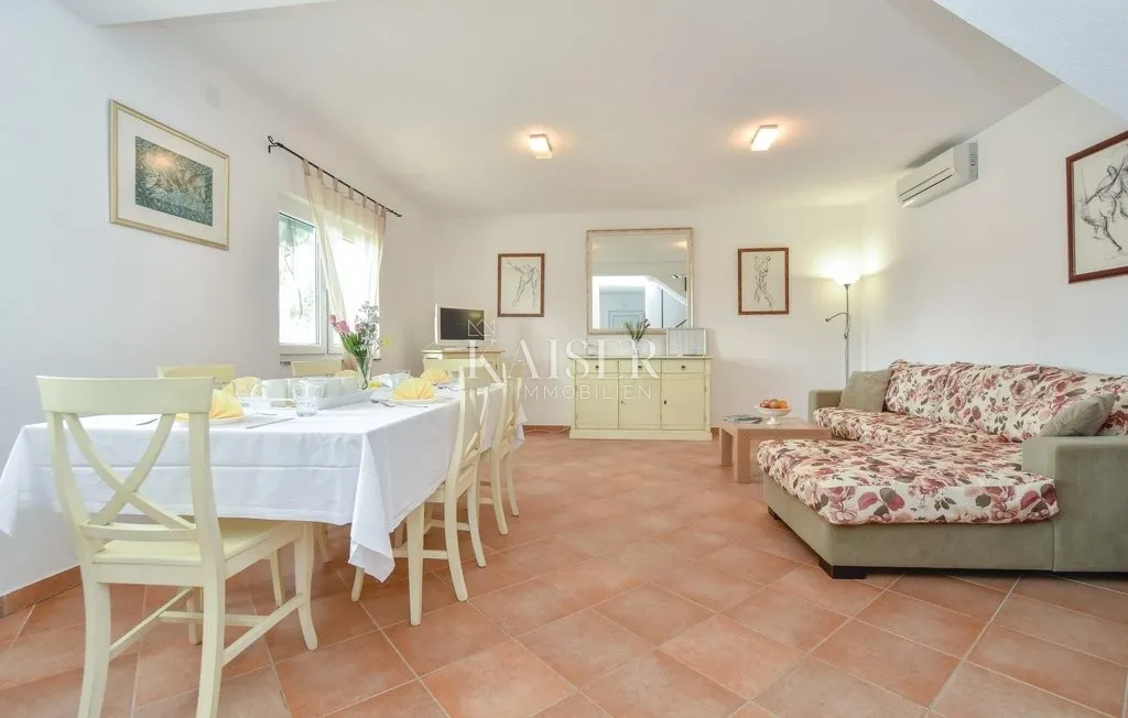 otok hvar - kuća prvi red do mora - slika 10