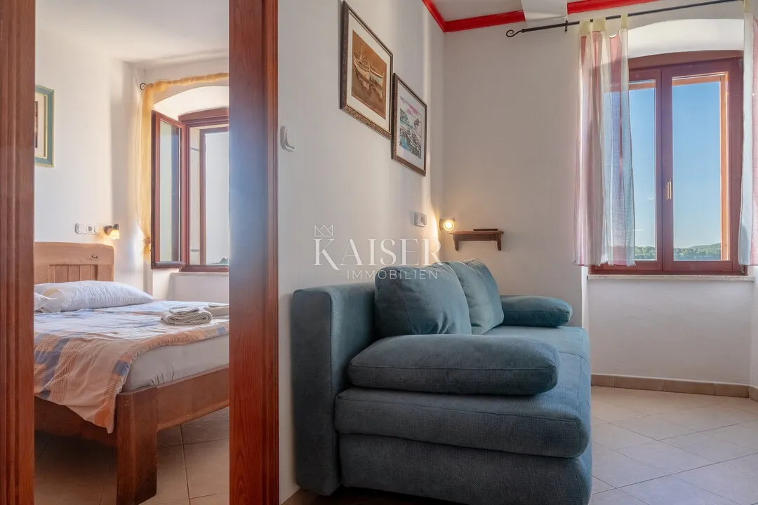 istra,rovinj- rijetka prilika, stan 35m2 uz samo more - slika 6