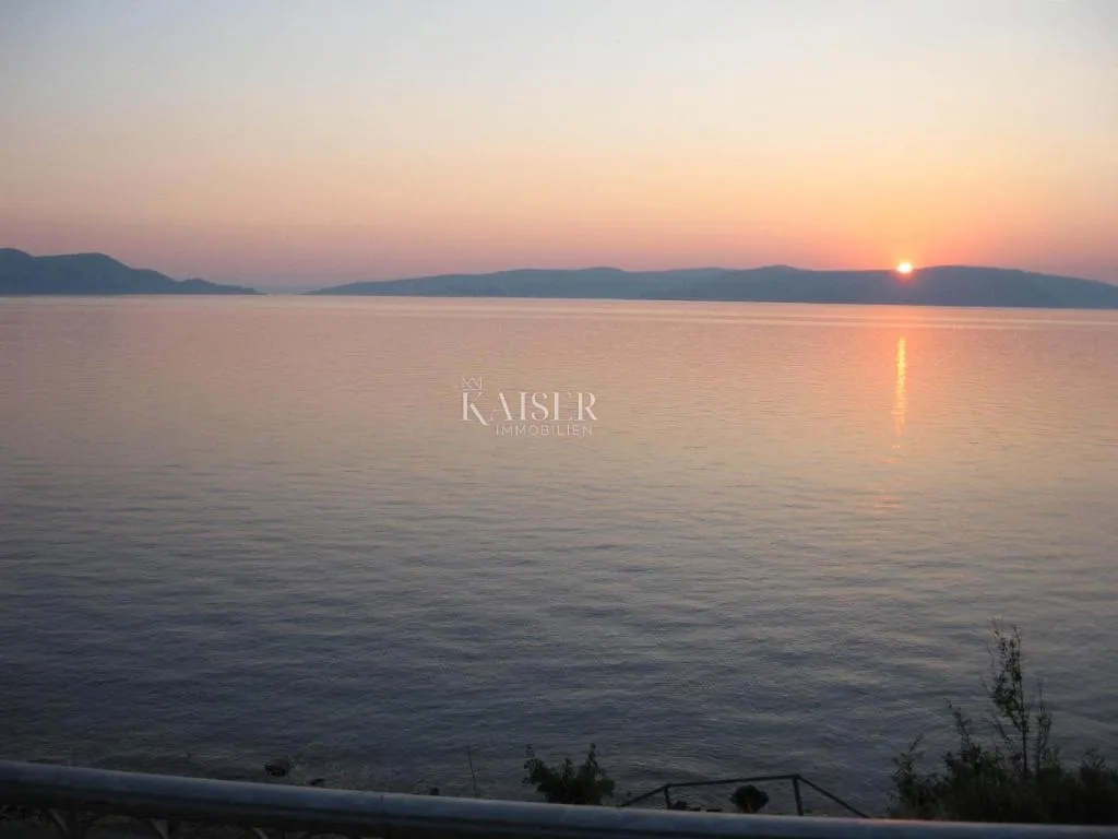 senj, okolica- kuća prvi red do mora - slika 10
