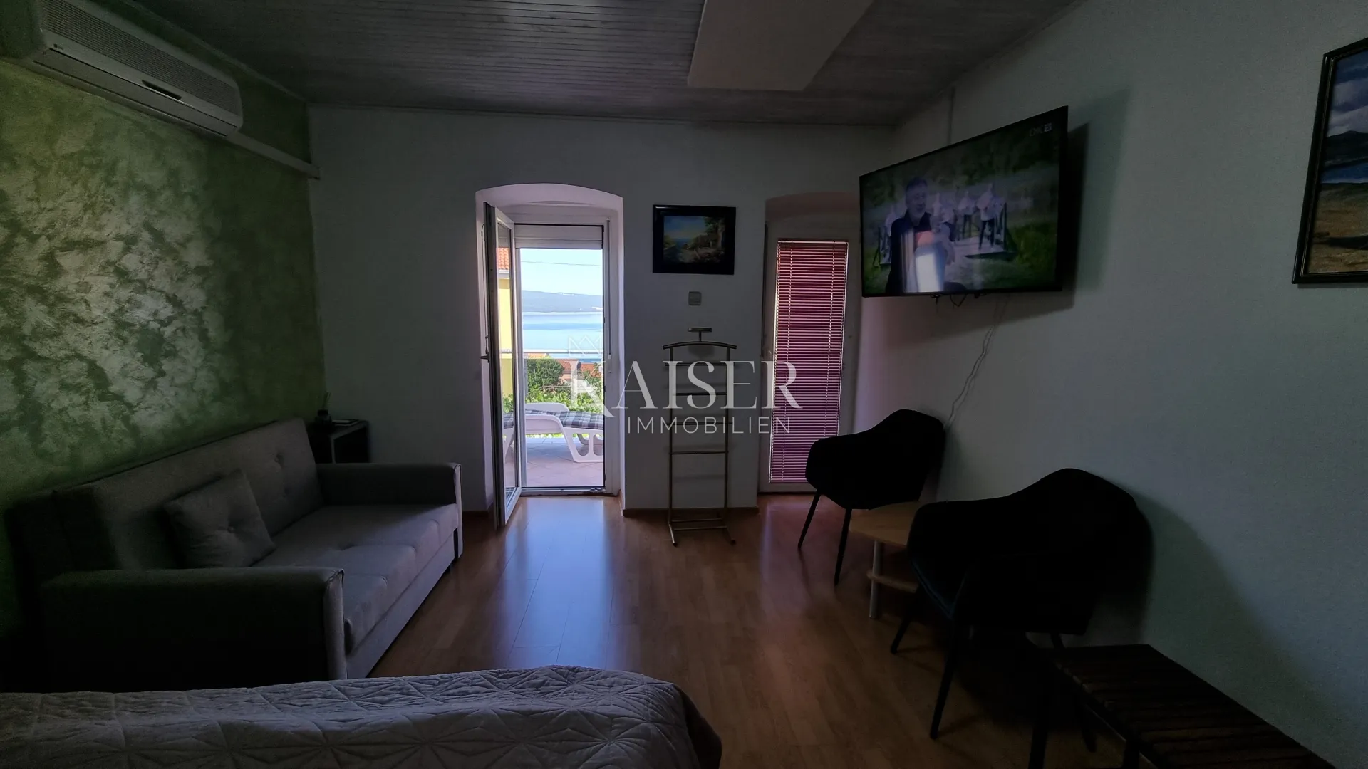 crikvenica, dramalj - kuća sa dva stana i okućnicom - slika 17