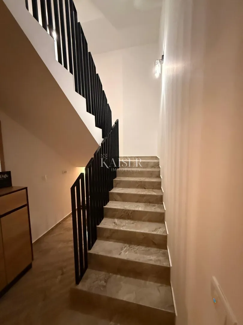 pridraga - elegantna vila 200 m od mora - slika 17