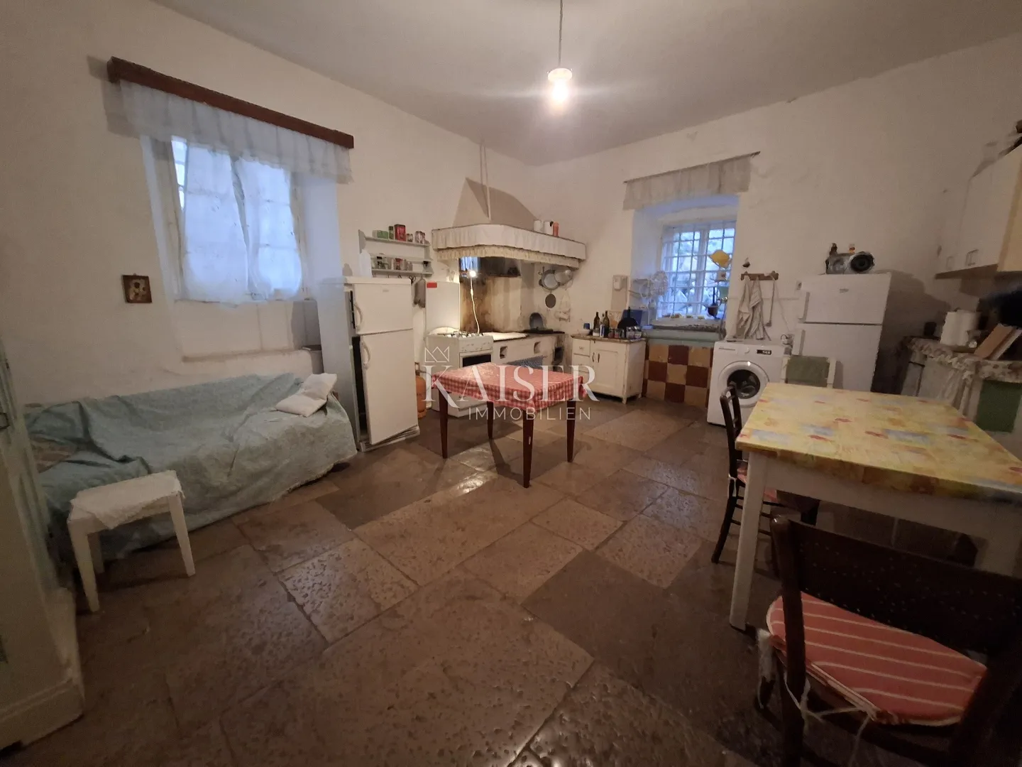 mali lošinj, velika kamena kuća u staroj jezgri - slika 5